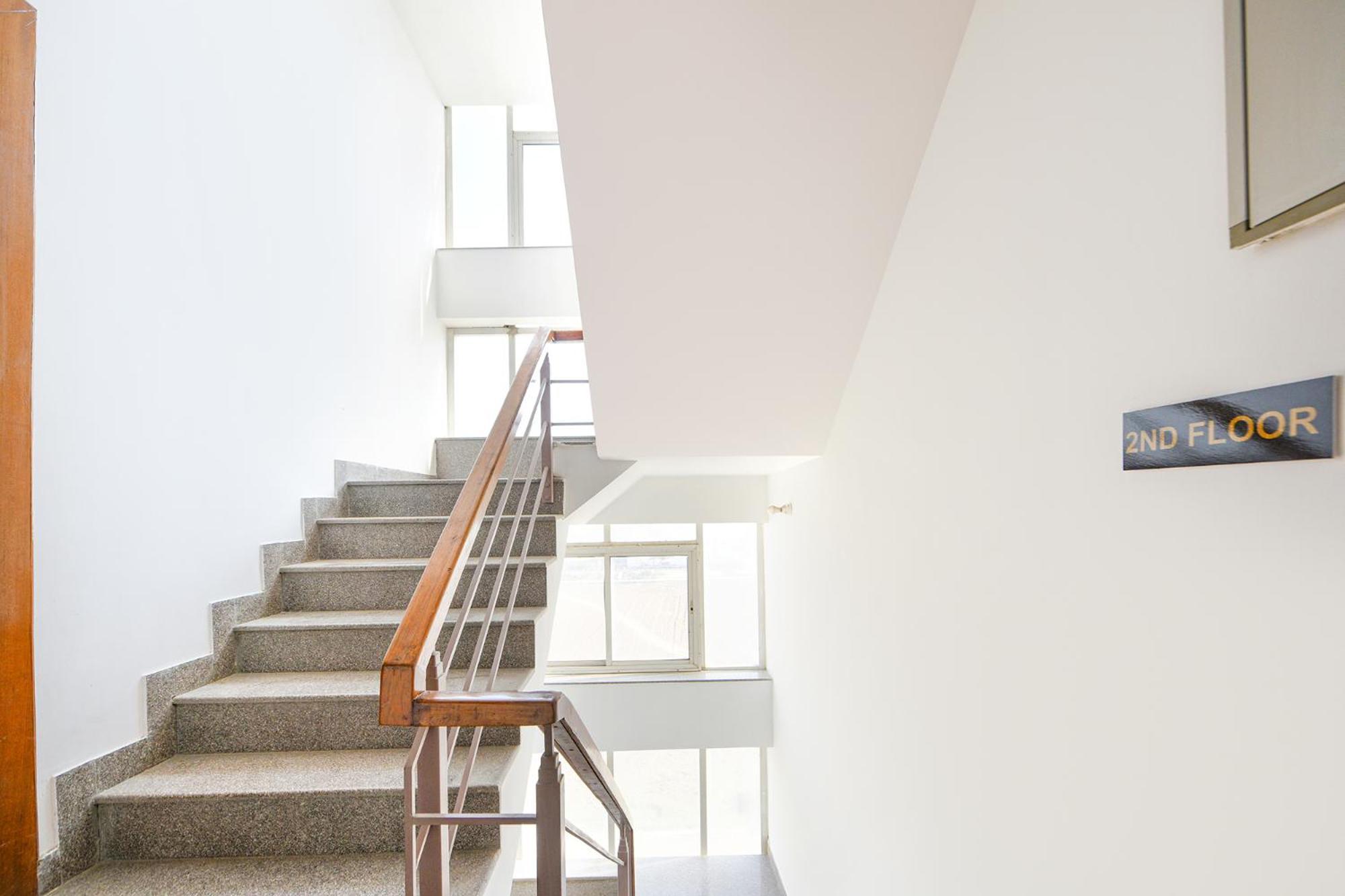 Fabhotel Ar Suites Gurgáon Kültér fotó