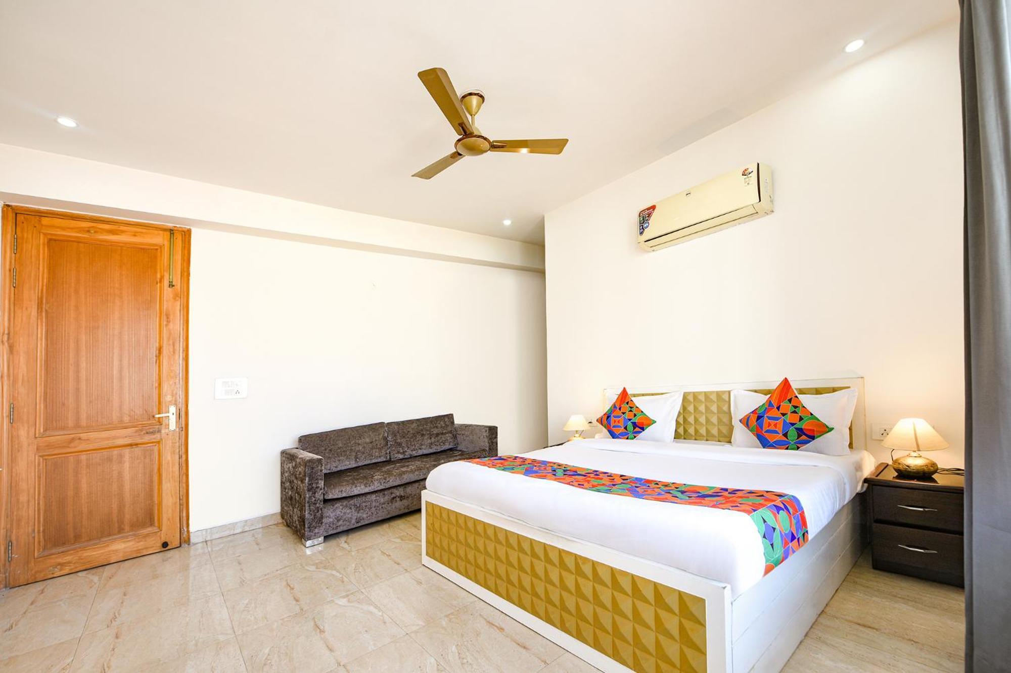 Fabhotel Ar Suites Gurgáon Kültér fotó