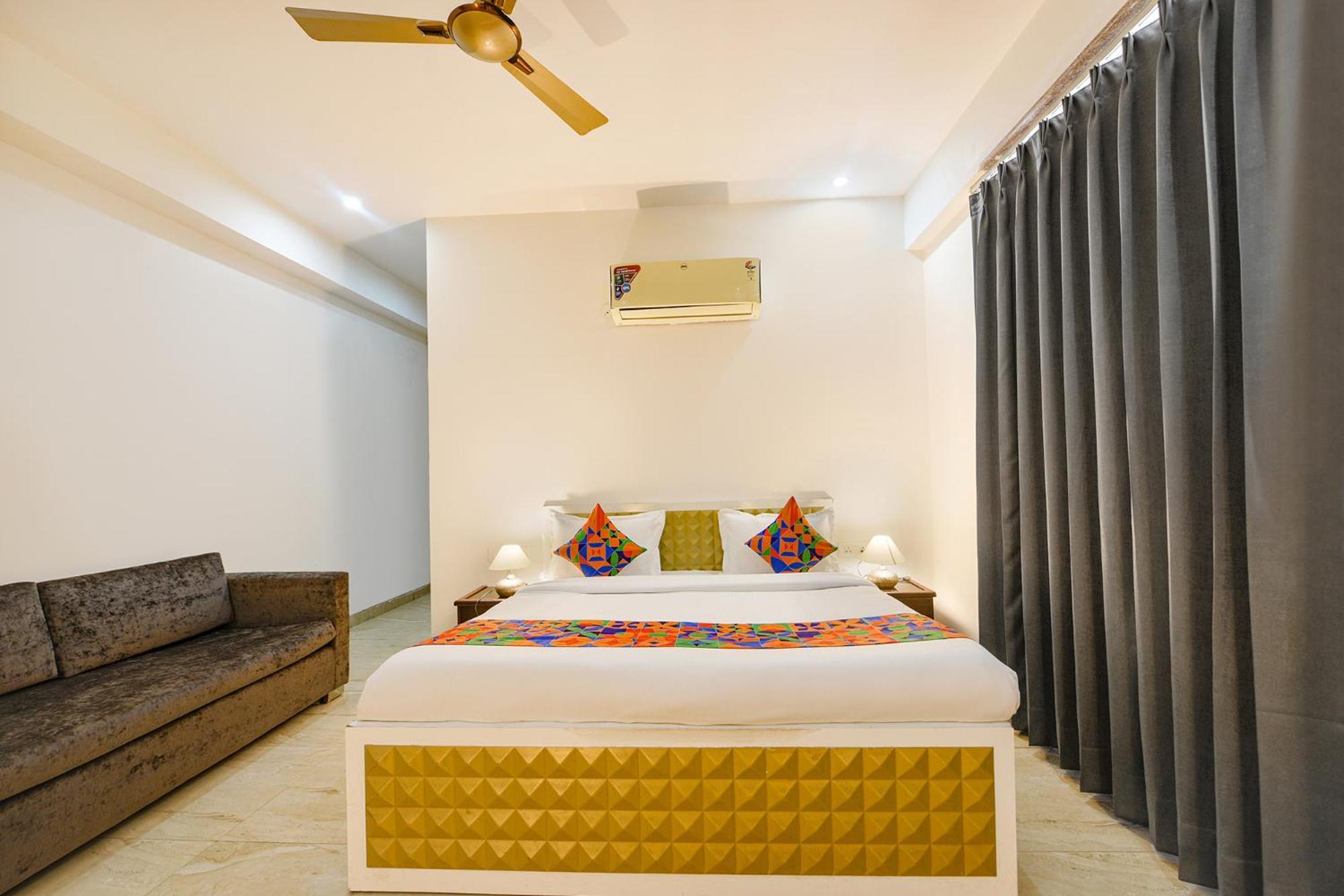 Fabhotel Ar Suites Gurgáon Kültér fotó