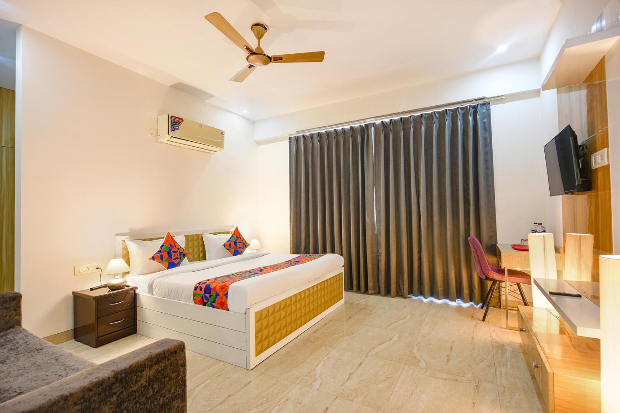 Fabhotel Ar Suites Gurgáon Kültér fotó