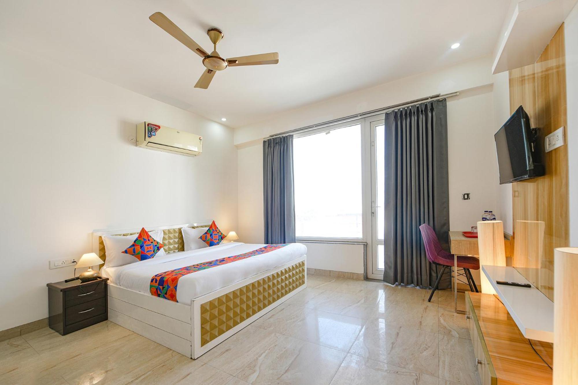 Fabhotel Ar Suites Gurgáon Kültér fotó